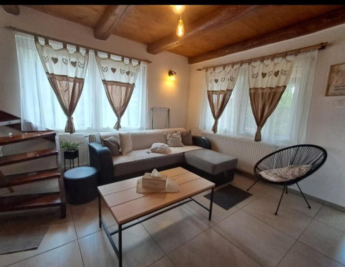 Andilak vendégház Sintimbru-Bai Extérieur photo